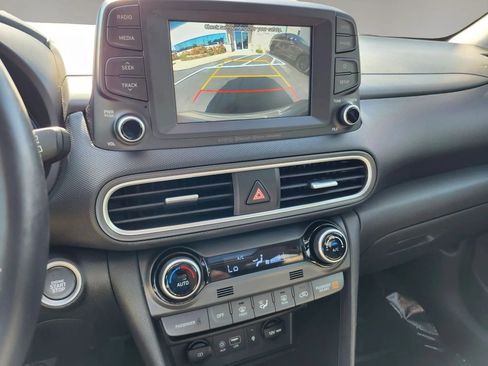 Used 2020 Hyundai Kona Limited AWD/4WD image 19