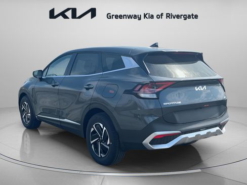 New 2025 Kia Sportage LX FWD image 5