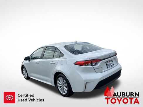 Certified 2026 Toyota Corolla LE w/ LE Premium Package FWD image 6