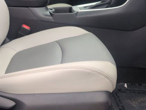 Certified 2023 Toyota RAV4 XLE Premium image 32