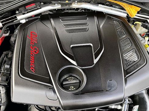 Used 2018 Alfa Romeo Giulia Ti Sport w/ Quick Order Package 22U Sport image 31