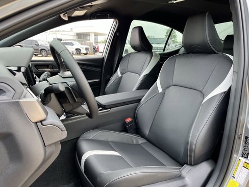 Used 2026 Toyota Camry SE w/ Convenience Package FWD image 22
