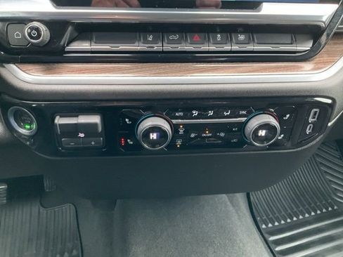 Certified 2025 Chevrolet Silverado 2500 LT w/ Convenience Package image 15