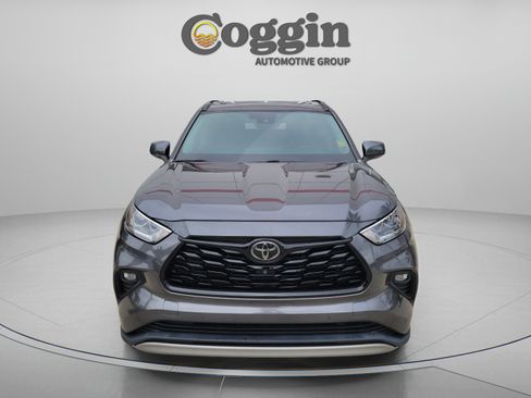Used 2021 Toyota Highlander Platinum AWD/4WD image 5