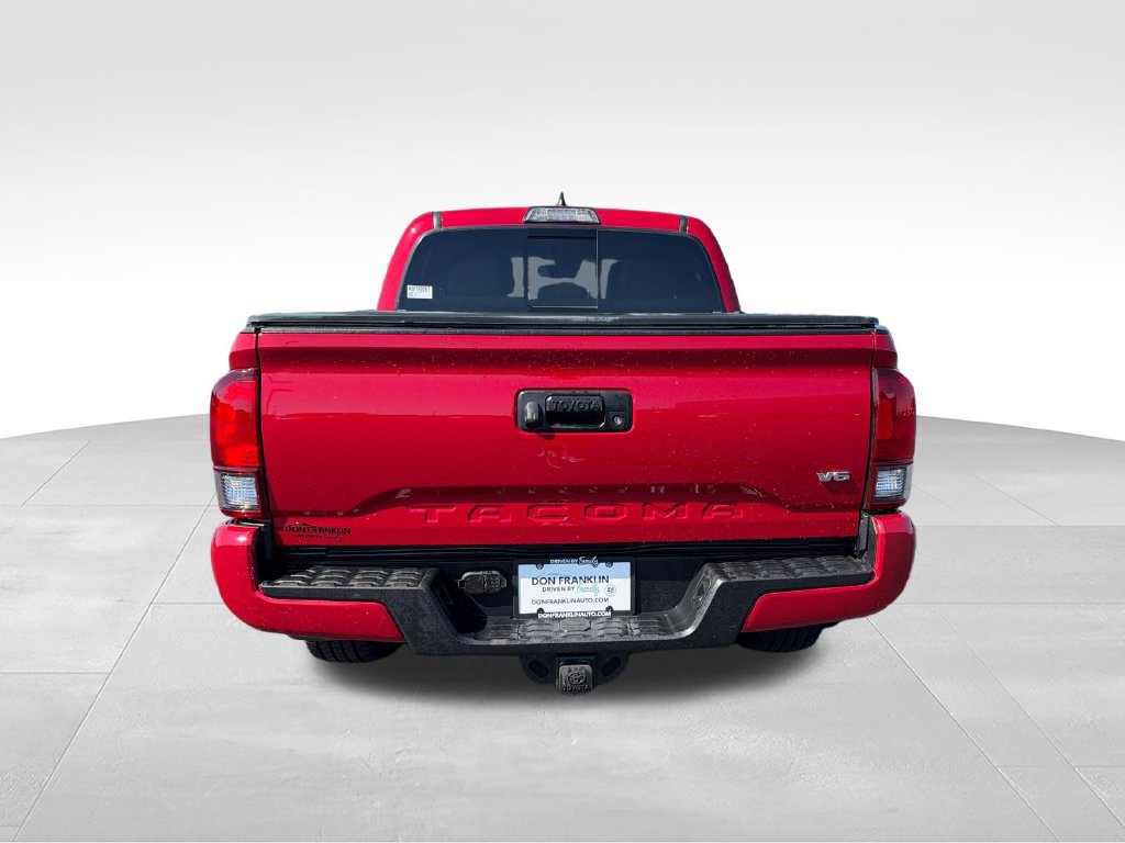 Used 2019 Toyota Tacoma TRD Sport AWD/4WD image 4