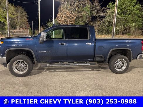 Used 2020 Chevrolet Silverado 2500 LTZ w/ LTZ Premium Package image 4