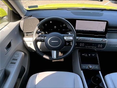 Used 2024 Hyundai Kona SEL FWD image 17