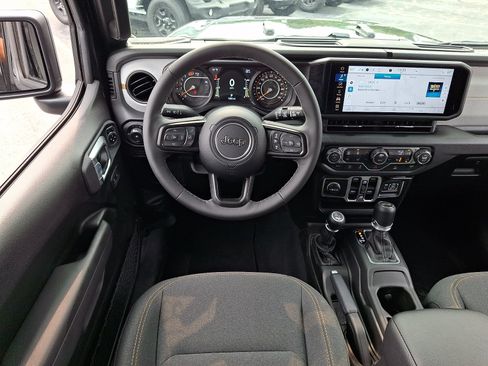 Used 2026 Jeep Wrangler Unlimited Sport AWD/4WD image 11