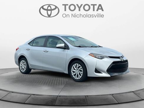 Used 2018 Toyota Corolla LE FWD image 7
