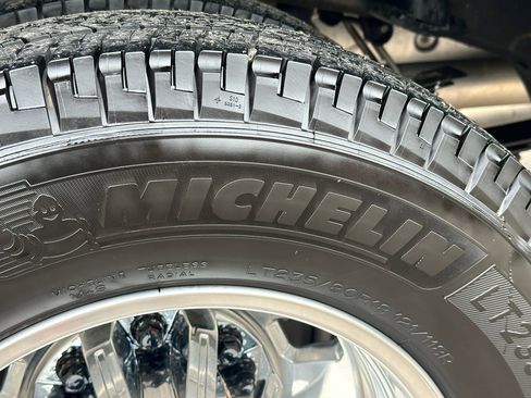 Used 2025 Chevrolet Silverado 3500 LTZ w/ LTZ Plus Package image 20