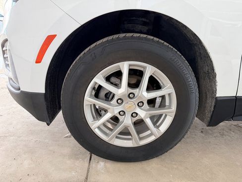 Used 2023 Chevrolet Equinox LT image 12