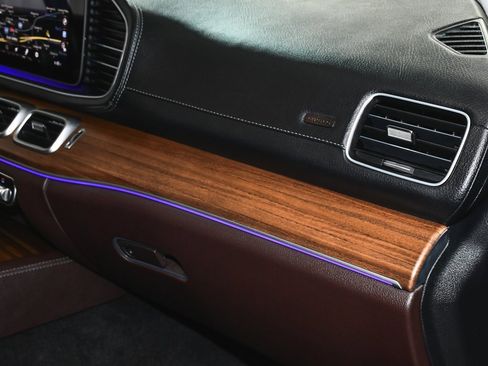 Used 2023 Mercedes-Benz GLS 450 4MATIC image 74