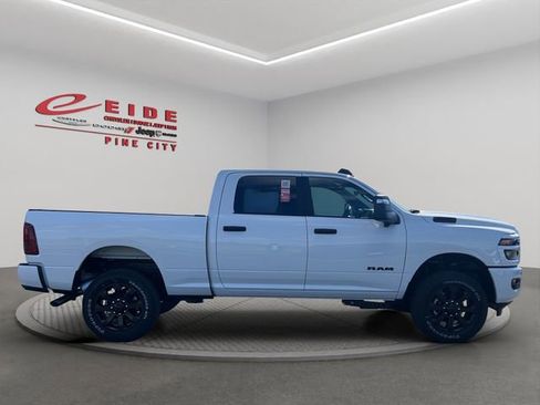 New 2026 RAM 2500 Big Horn AWD/4WD image 6
