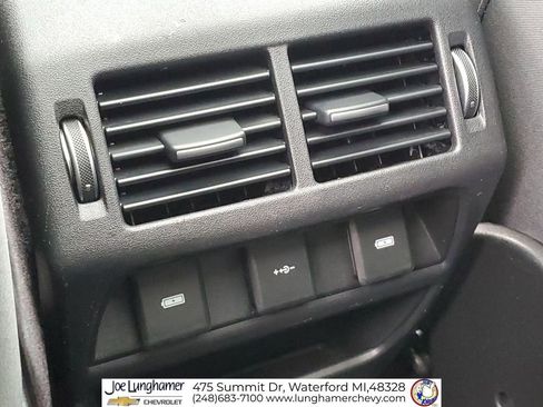 Used 2020 Land Rover Discovery Sport image 22