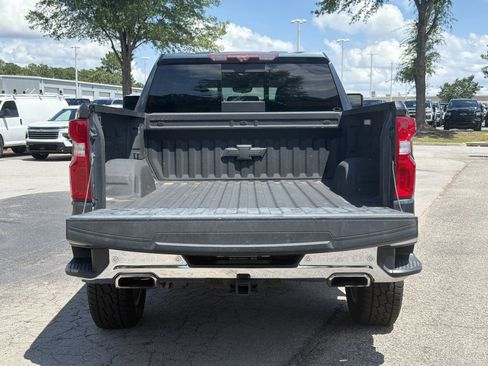 Used 2020 Chevrolet Silverado 1500 LTZ w/ LTZ Premium Package AWD/4WD image 32