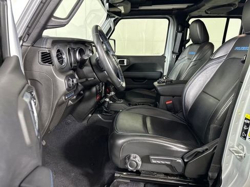 Used 2022 Jeep Wrangler Unlimited Rubicon 4xe w/ Steel Bumper Group image 11