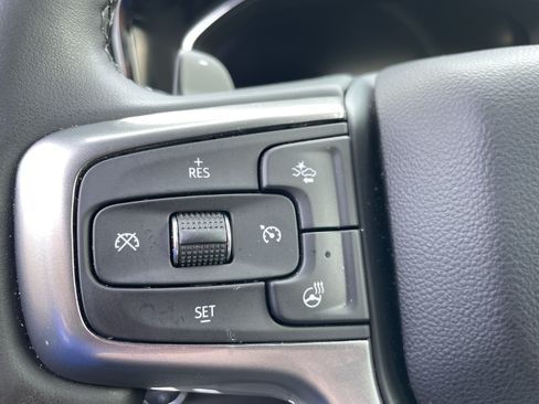 Used 2025 Chevrolet Silverado 1500 LTZ AWD/4WD image 34