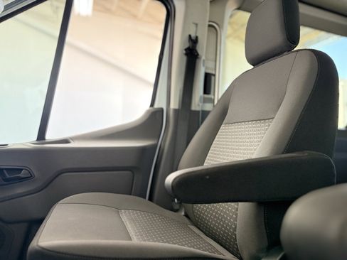 Used 2021 Ford Transit 350 XLT image 29