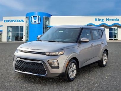 Used 2022 Kia Soul LX w/ Technology Package