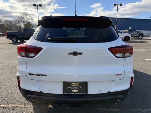 Used 2022 Chevrolet TrailBlazer RS w/ Sun and Liftgate Package image 6