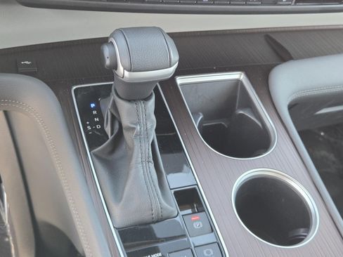 Used 2024 Toyota Sienna XLE image 13