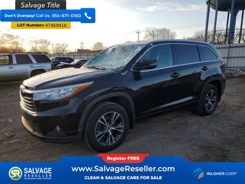 Used 2016 Toyota Highlander XLE image 1