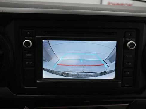 Used 2016 Toyota Tacoma SR image 23