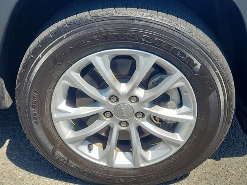 Used 2022 Jeep Cherokee Latitude Lux image 8