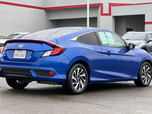 Used 2017 Honda Civic LX-P image 2