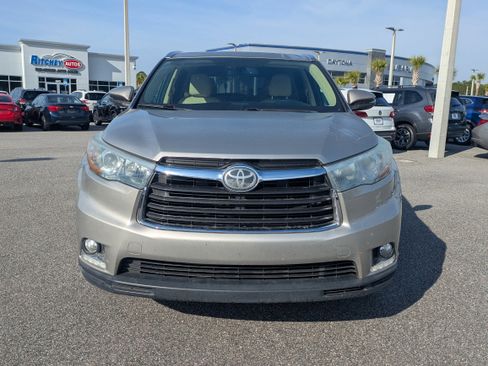 Used 2014 Toyota Highlander Limited image 8