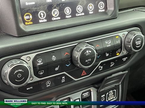 Used 2018 Jeep Wrangler Unlimited Rubicon image 20