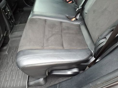 Used 2020 Jeep Grand Cherokee Altitude image 21