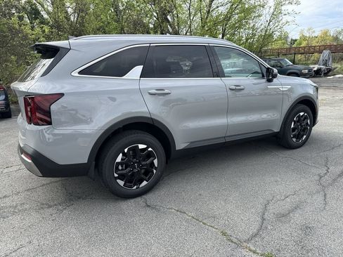 New 2026 Kia Sorento S AWD/4WD image 4