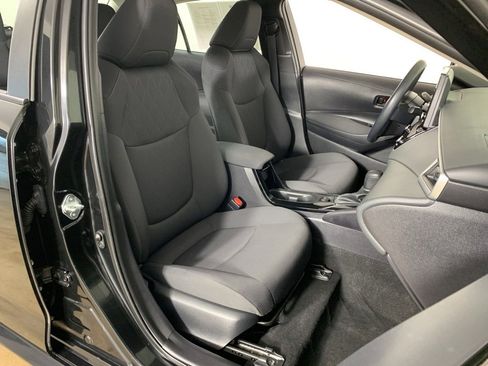 Used 2022 Toyota Corolla LE image 36