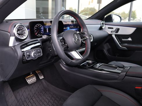 Used 2026 Mercedes-Benz CLA 250 image 12
