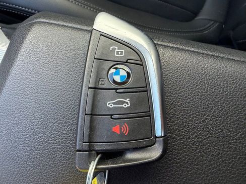 Used 2022 BMW 330i Sedan w/ Driving Assistance Package image 30