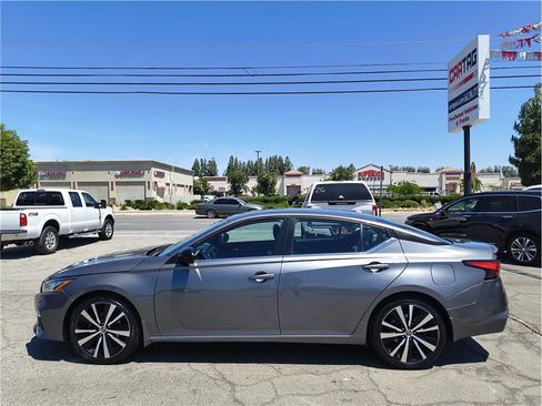 Used 2020 Nissan Altima 2.5 SR FWD image 16