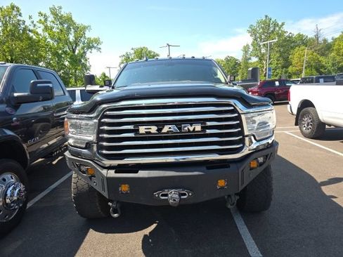 Used 2022 RAM 2500 Limited AWD/4WD image 2