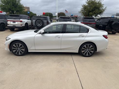 Used 2025 BMW 330i xDrive Sedan image 3