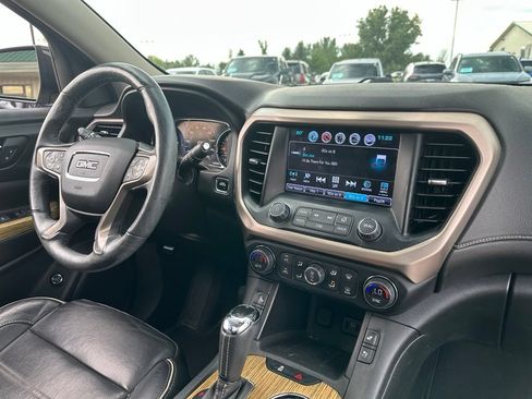 Used 2017 GMC Acadia Denali w/ Technology Package AWD/4WD image 34