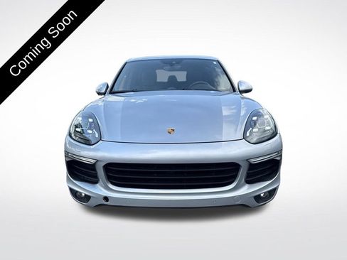 Used 2017 Porsche Cayenne Platinum Edition AWD/4WD image 2