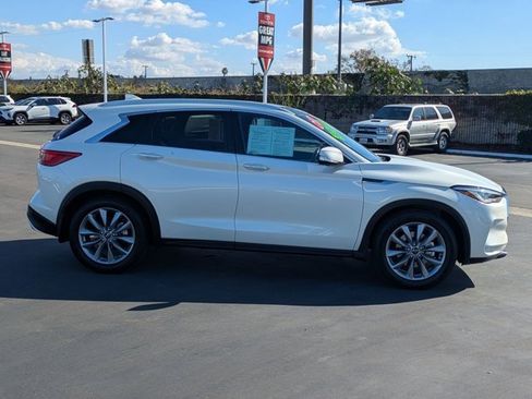 Used 2021 INFINITI QX50 Essential w/ Convenience Package image 4