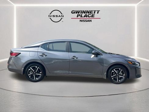 Certified 2024 Nissan Sentra SV FWD image 25