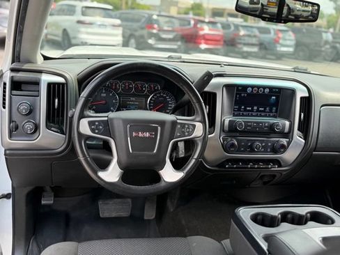 Used 2017 GMC Sierra 1500 SLE w/ SLE Value Package AWD/4WD image 5