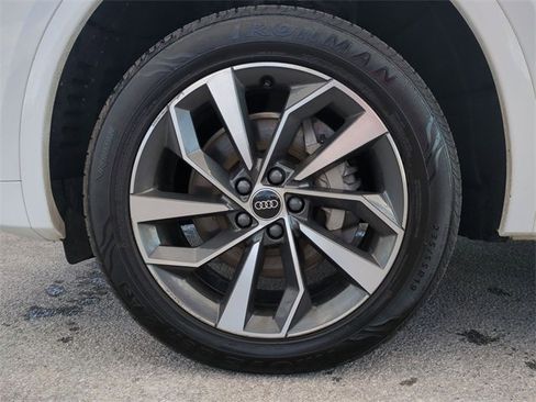 Used 2022 Audi Q5 2.0T Premium Plus image 22