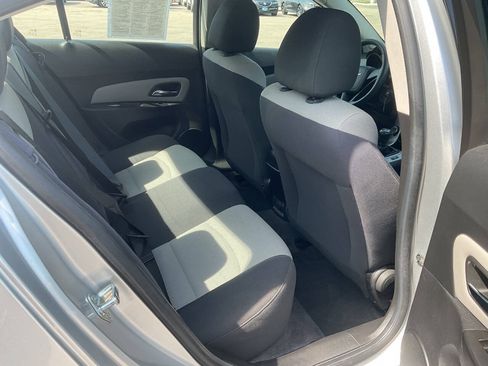 Used 2012 Chevrolet Cruze LS FWD image 31