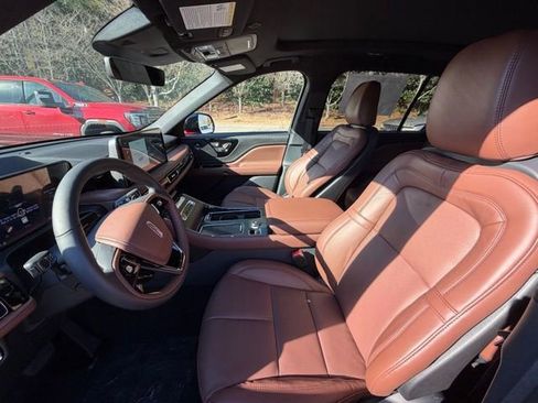New 2026 Lincoln Aviator Reserve w/ Jet Appearance Package image 15