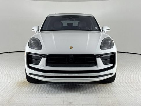 Certified 2024 Porsche Macan AWD/4WD image 10