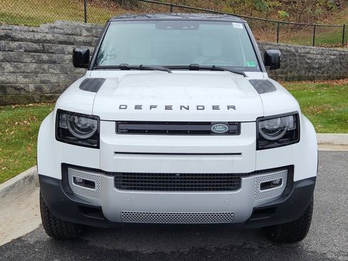Used 2025 Land Rover Defender 130 S AWD/4WD image 8
