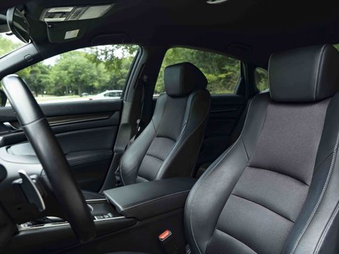 Used 2020 Honda Accord Sport image 17